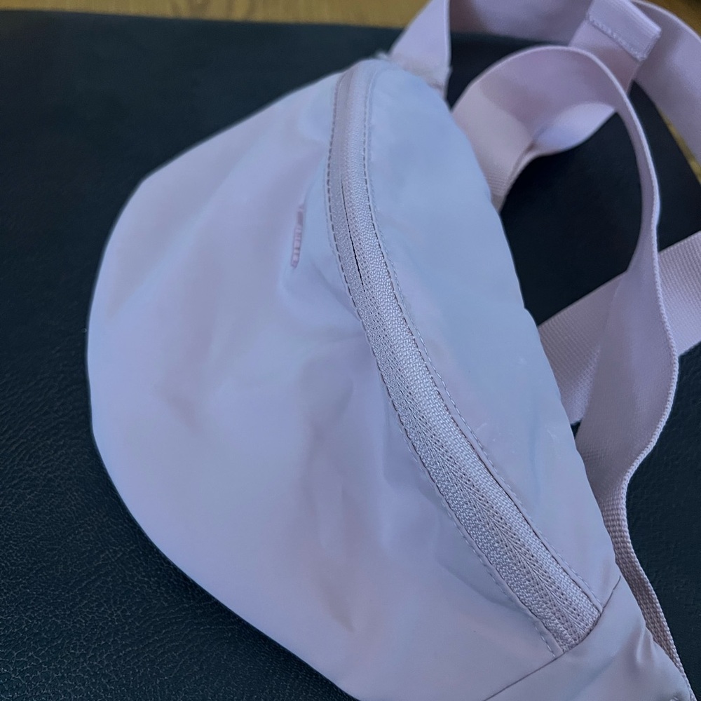 NIKE SKIMS FANNY PACK